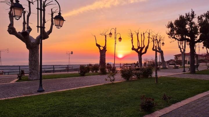 Апартаменты Casa Vacanze Mare Di Пестум Экстерьер фото